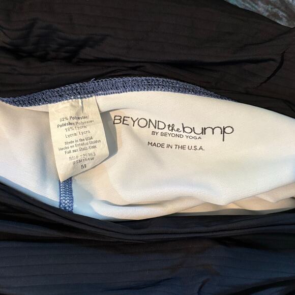 Beyond Yoga Beyond the Bump Spacedye Maternity Leggings - size Medium - Picture 5 of 5